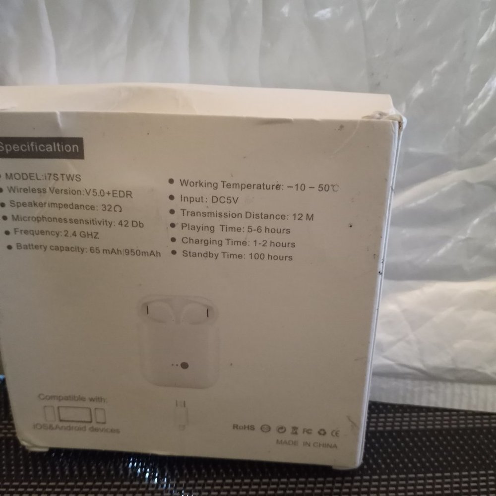 Ear Plugs Wireless - Picture 2 of 3
